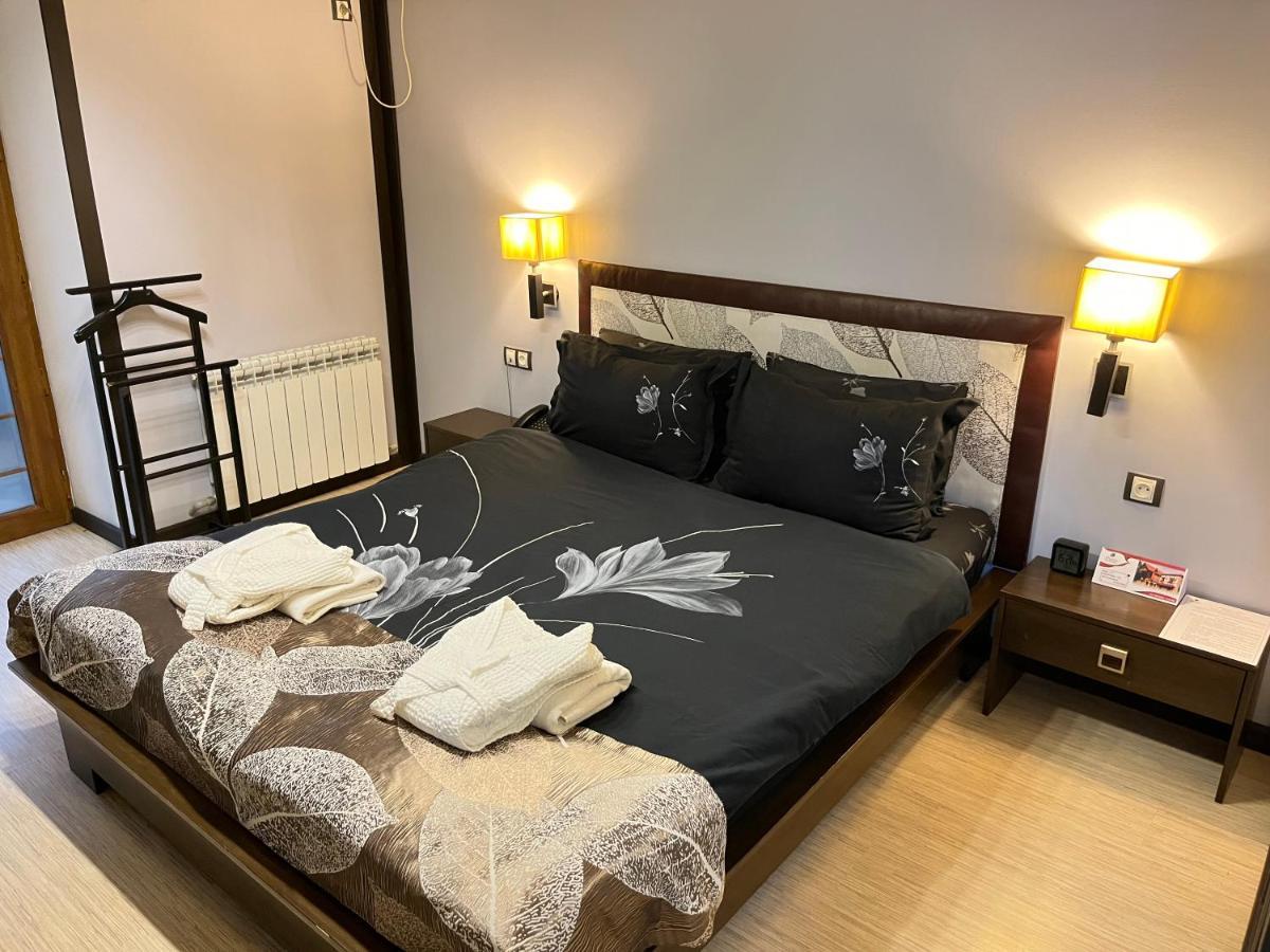 Orbita Hotel Σιμκέντ Εξωτερικό φωτογραφία