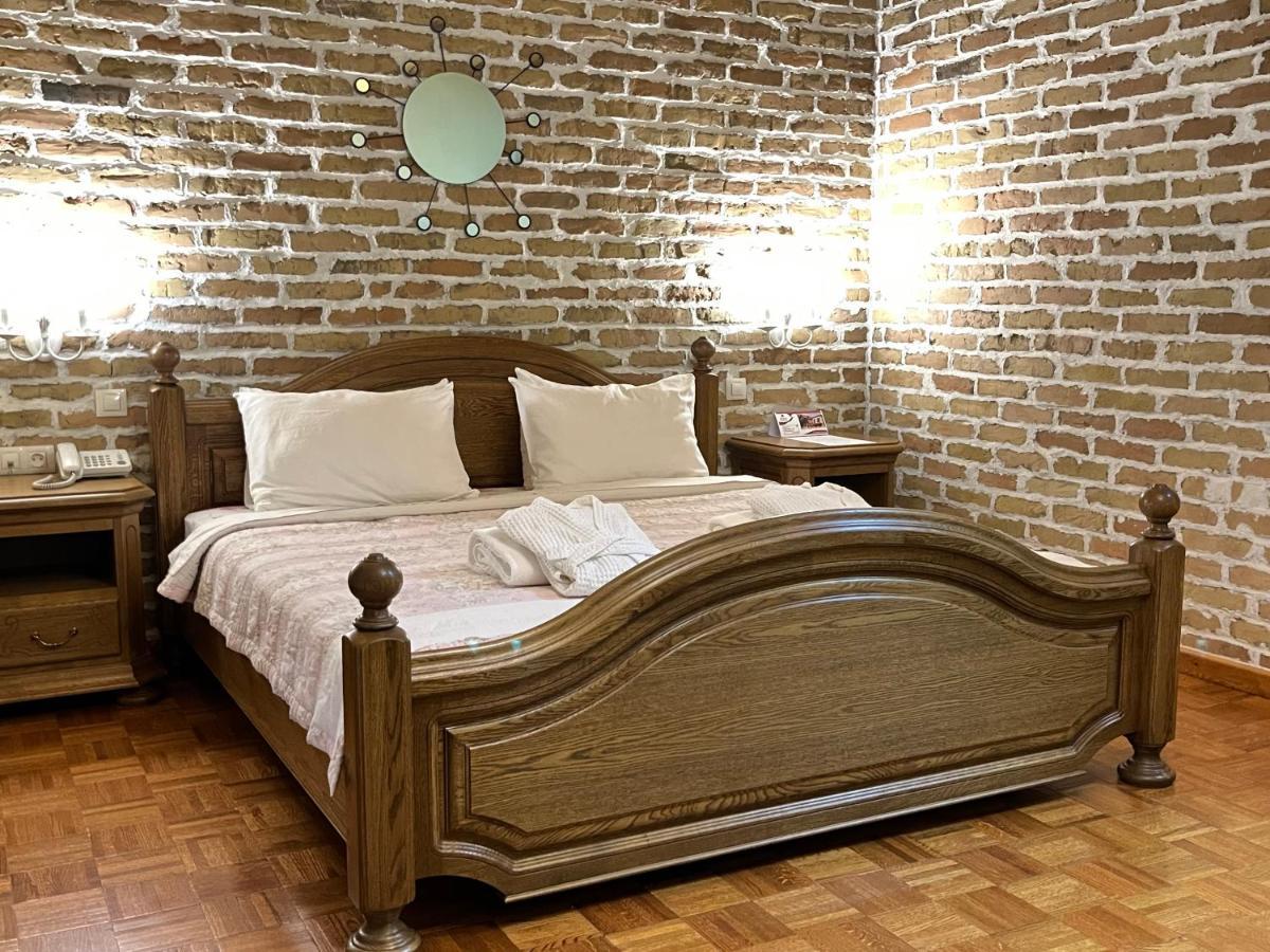 Orbita Hotel Σιμκέντ Εξωτερικό φωτογραφία